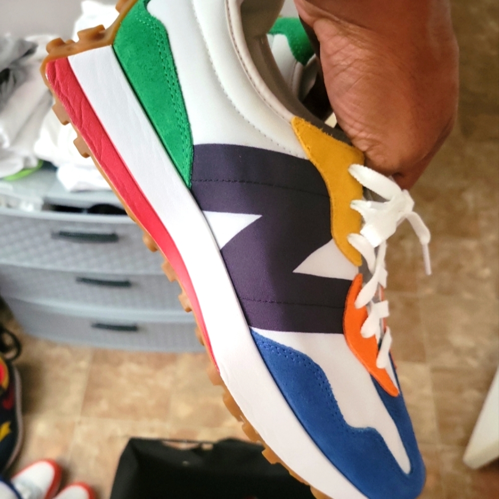 new balance 327 sz 10.5